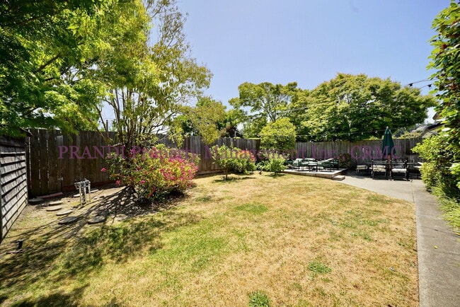 Building Photo - Lovely 3 Bedroom Mariner Cove House Coming...
