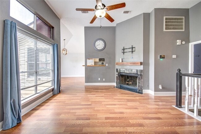 Building Photo - 123 Coffee Ln