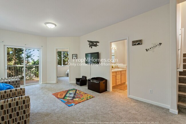 Building Photo - Four Bedroom Home with Amazing Views in Bull Mountain!