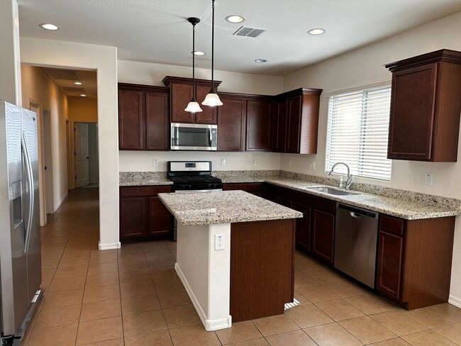 Building Photo - 4 BD + DEN IN CORTESSA IN WADDELL