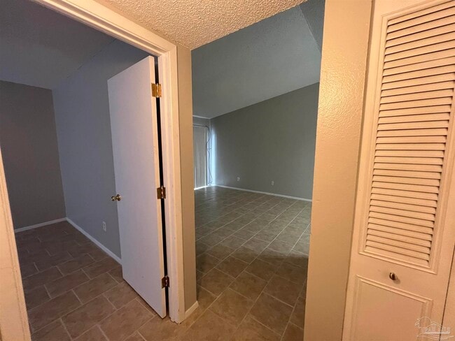 Building Photo - 6809 Tiki Ln