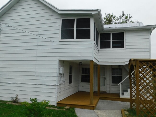 Building Photo - Location! Location! Location!