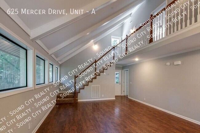 Building Photo - 625 Mercer Dr