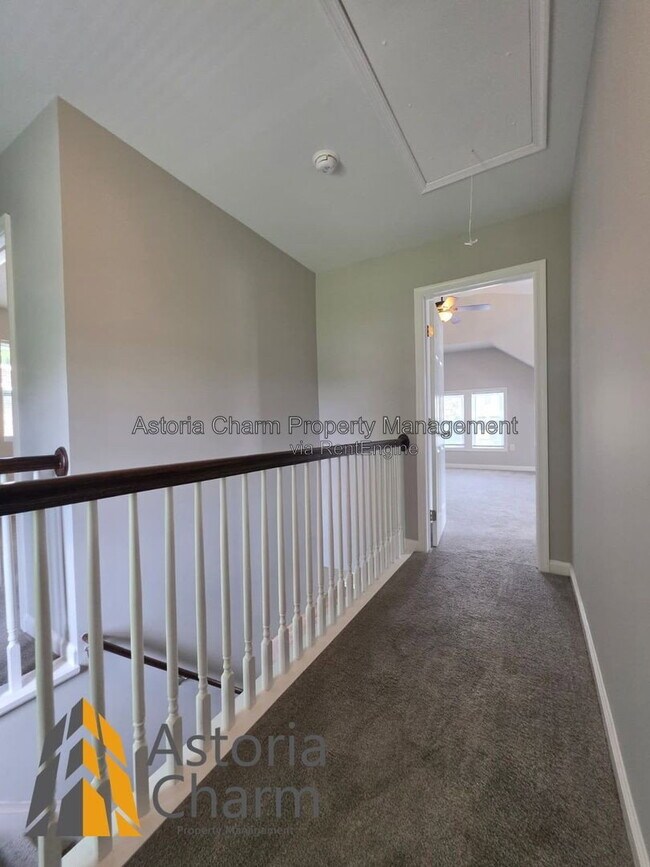 Building Photo - 3909 Fleetwood Ave