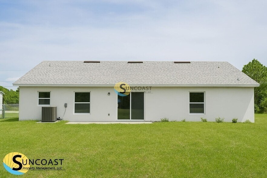 Building Photo - 2663 SW 152nd Ln