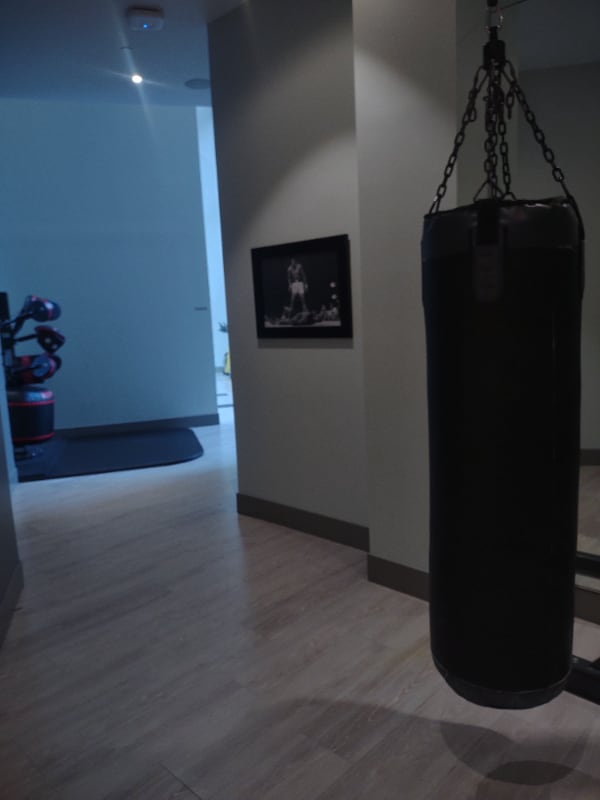 Building Photo - E. 44th St ,3rd Ave