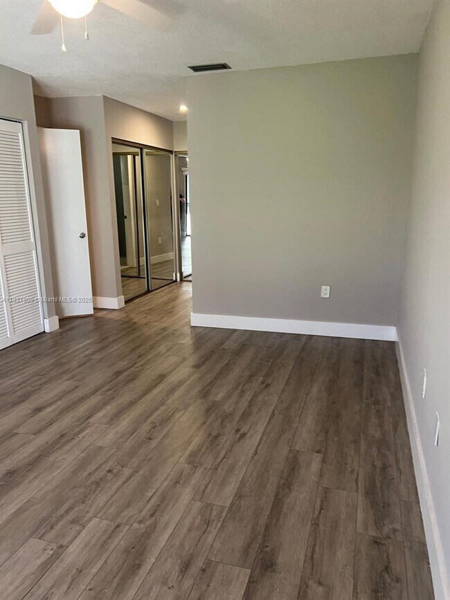 Building Photo - 3945 Adra Ave