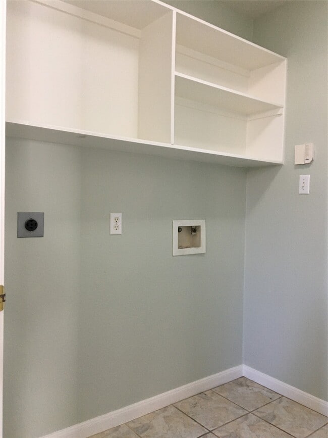 Building Photo - 7510 Danehill Dr