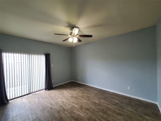 Building Photo - 1818 Augusta Dr