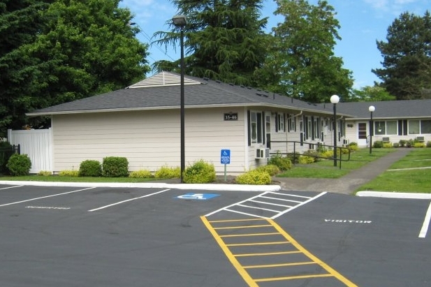 Building Photo - Powell Plaza I and II