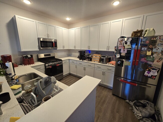 Building Photo - 5101 Cora Anne Ln