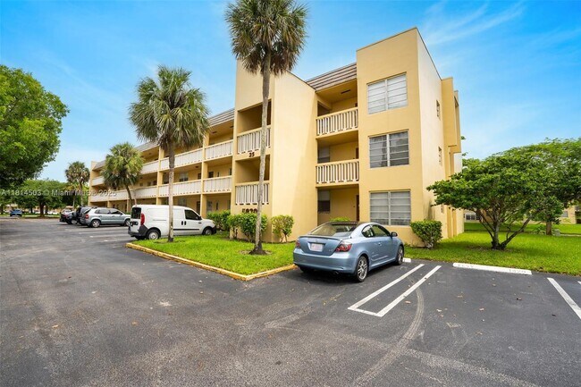Building Photo - 5830 NW 64th Ave