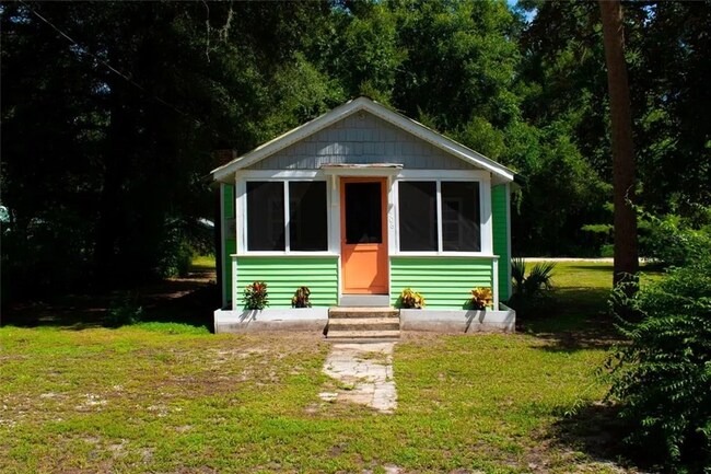 Primary Photo - 1 Bed 1 Bath Home Pet Friendly Section 8 &...