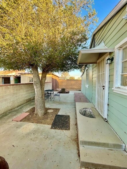 Building Photo - 2080 Inyo St