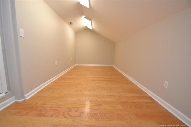 Building Photo - 313 Gooseberry Dr
