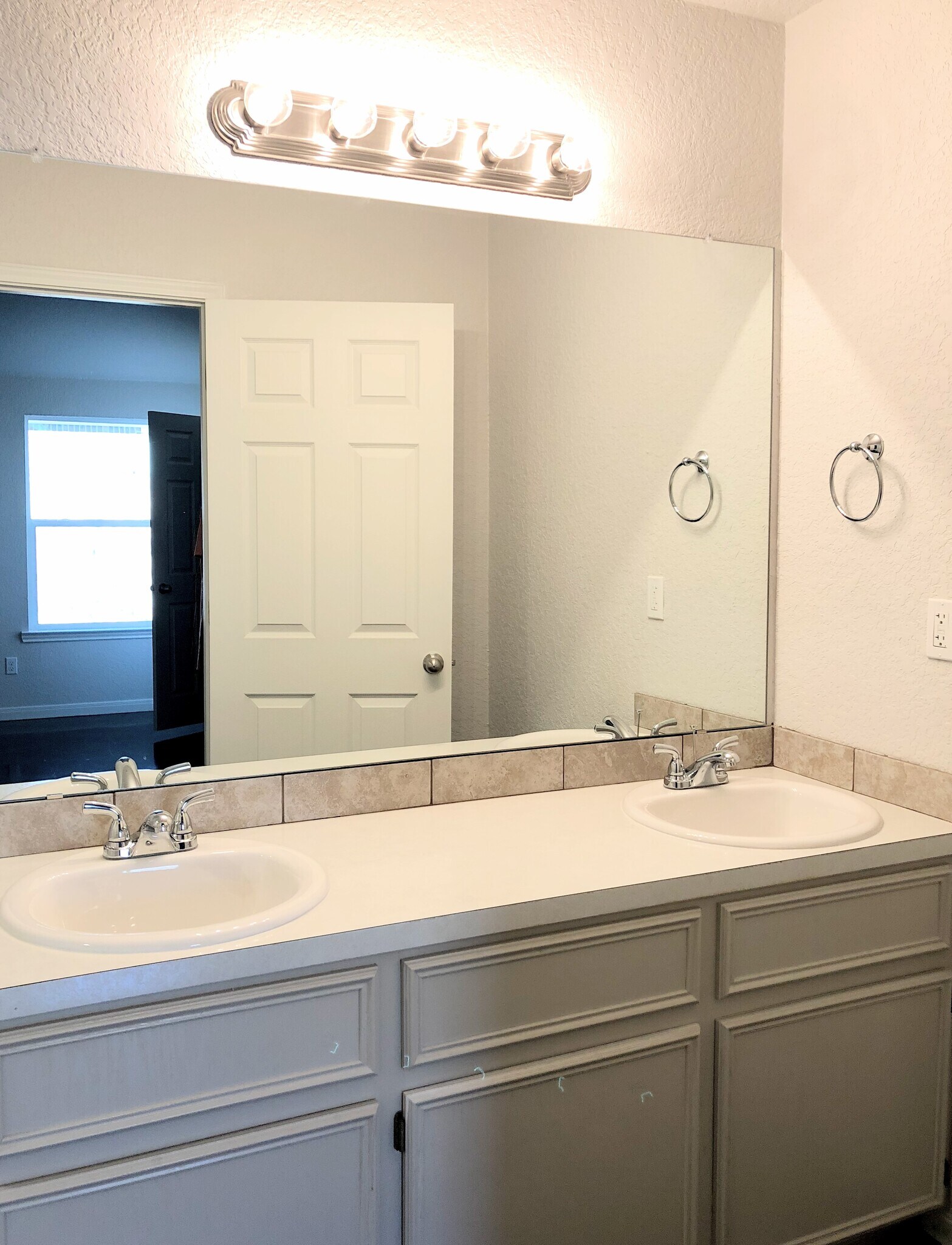 Double Vanity in Bathroom. - 126 E Ball Rd