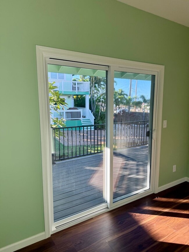 Building Photo - 1276 S Nahale Pl