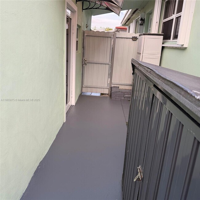 Building Photo - 6524 Wiley St