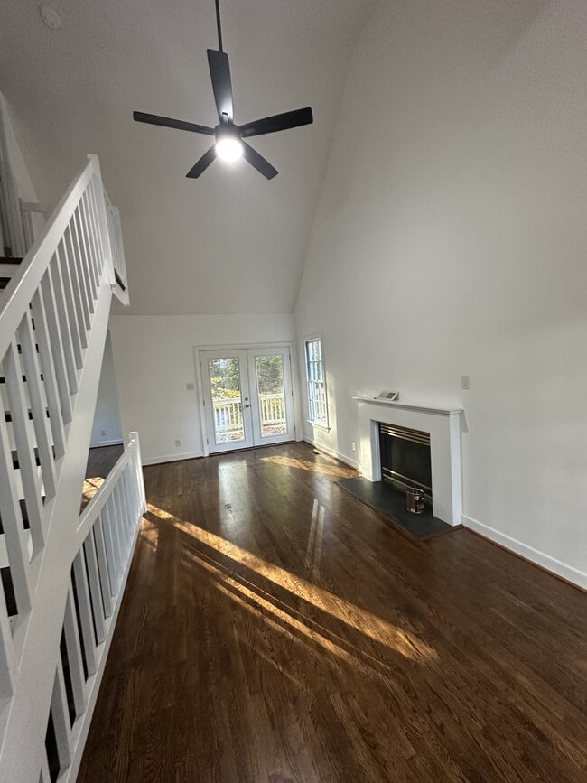 Building Photo - 1804 W 44th St