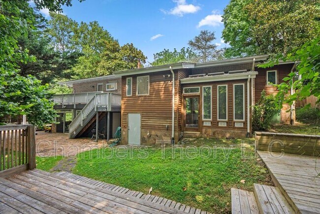 Building Photo - 7713 Arrowood Ct