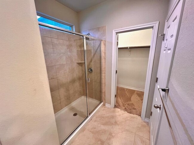 Building Photo - 5717 Lehman Way