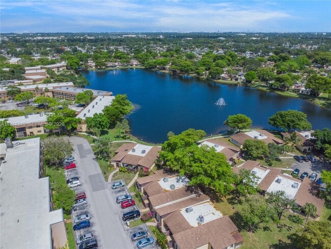 Building Photo - 200 Gate Rd