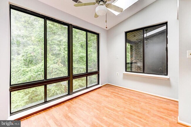 Building Photo - 18110 Chalet Dr