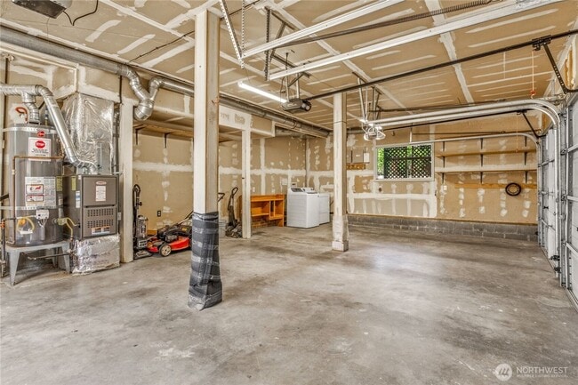 Building Photo - 4 bed/ 3 bath house in Kirkland!
