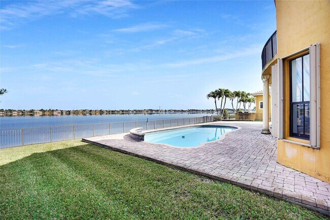 Building Photo - 19161 SW 24th St