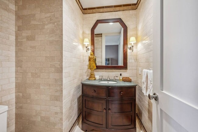 Building Photo - 110 Rose Hill Rd