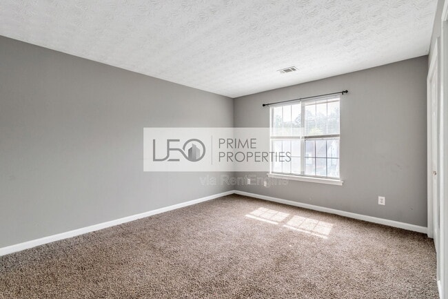 Building Photo - 5546 Clover Rise Ln