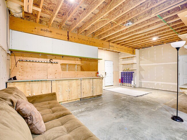 Building Photo - 785 Warren Gulch Rd
