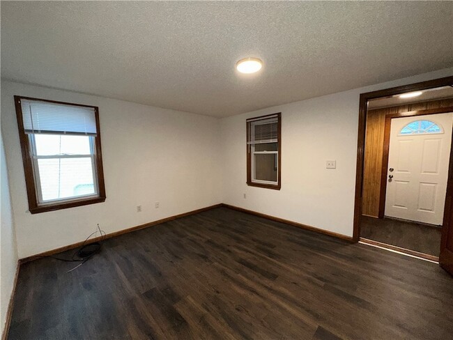 Building Photo - 177 Boyden St