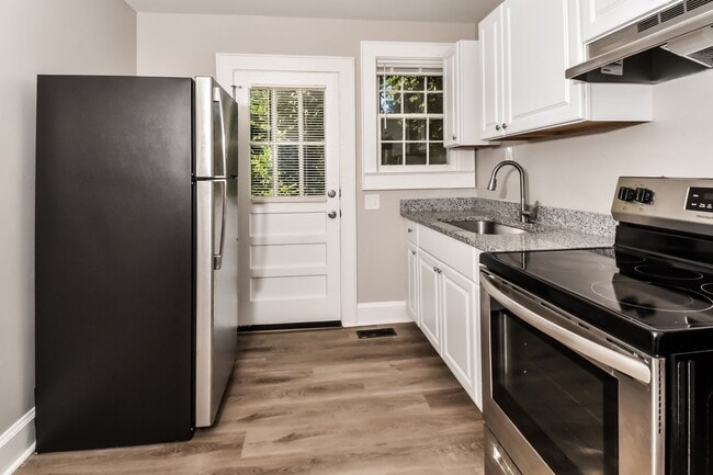 Building Photo - 4803 Anderson St