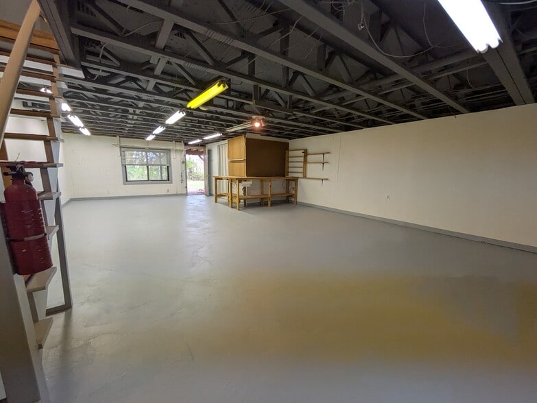 Building Photo - 114 Neyland Ct