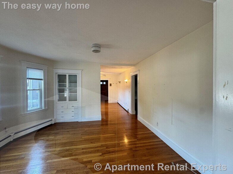 Building Photo - 881 Broadway