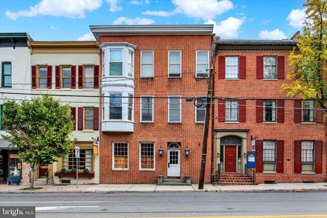 Primary Photo - 110 Baltimore St