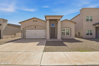 Building Photo - 940 Keenland Ave