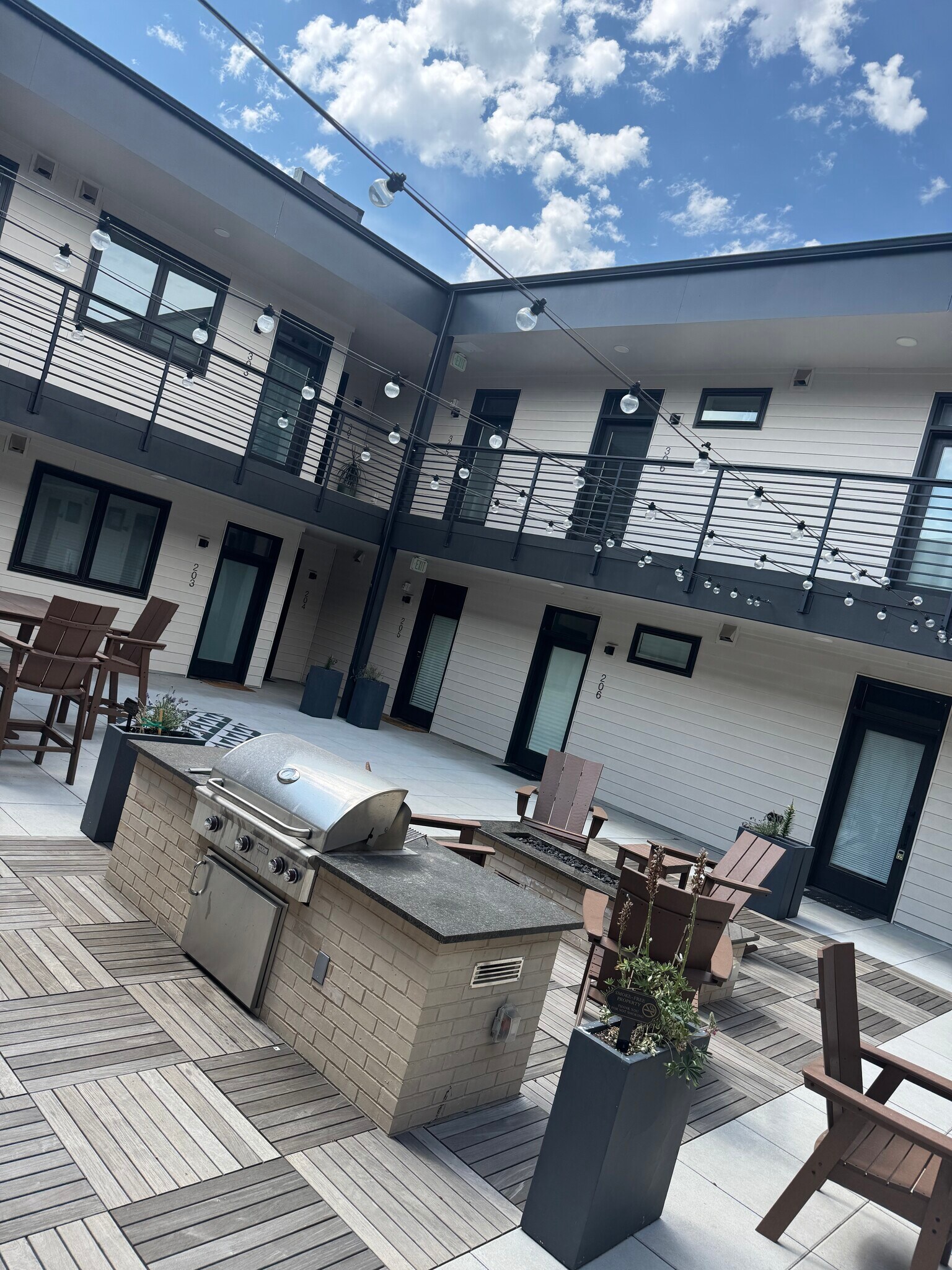 Building Photo - 2120 N Downing St