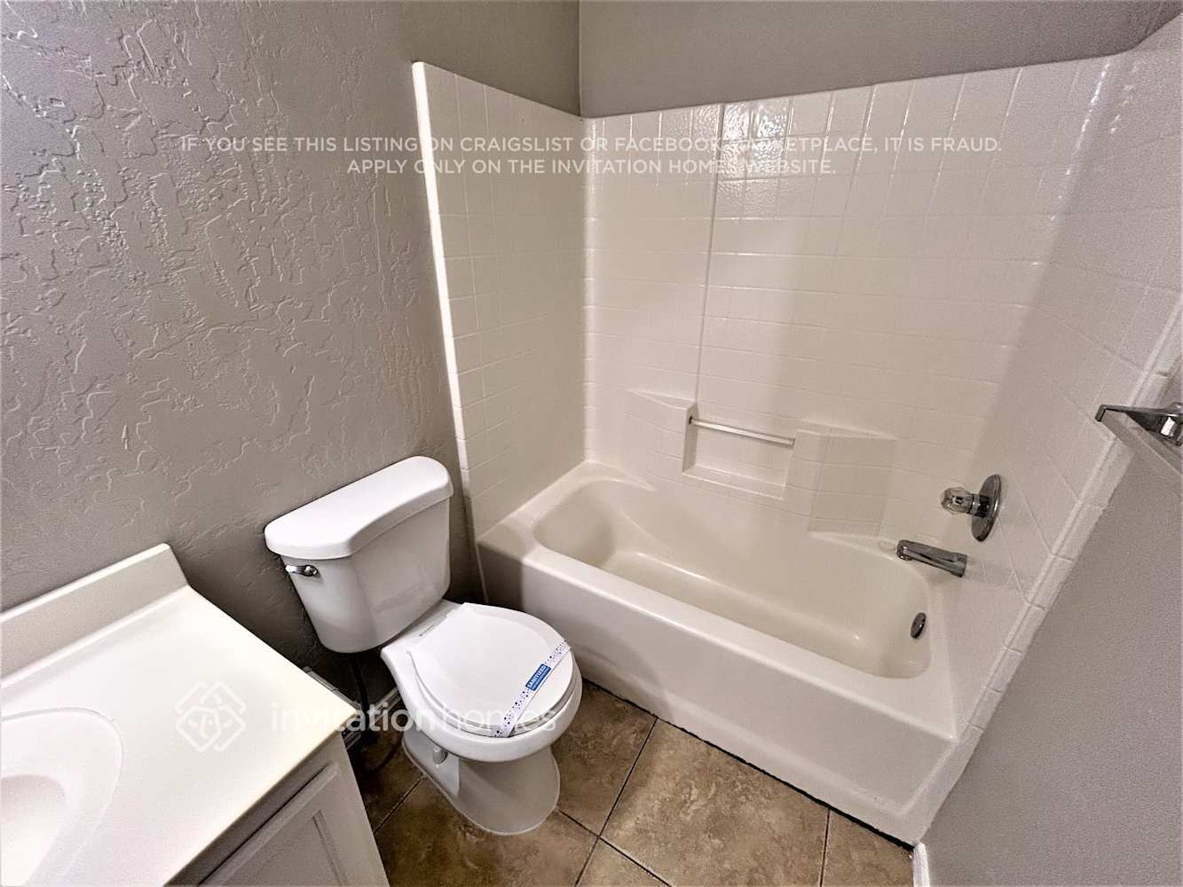 Building Photo - 6975 W Cactus Wren Dr