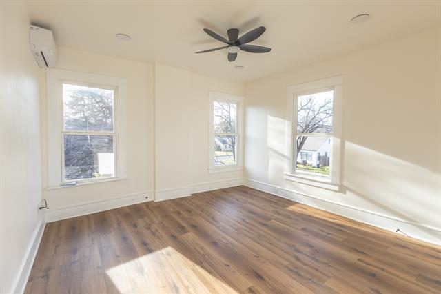 Building Photo - 2220 Bosque Blvd