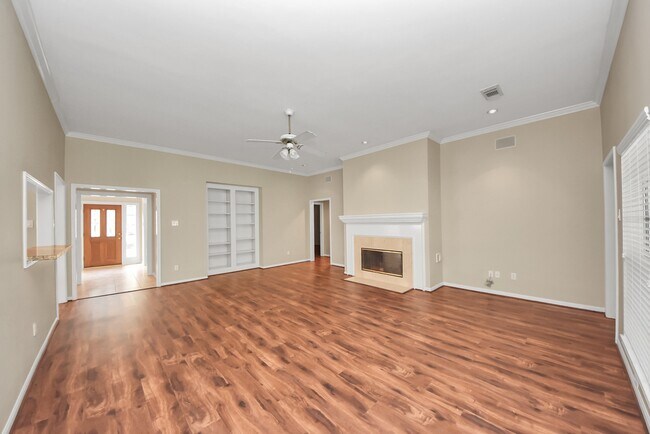 Building Photo - 16710 Colony Terrace Dr