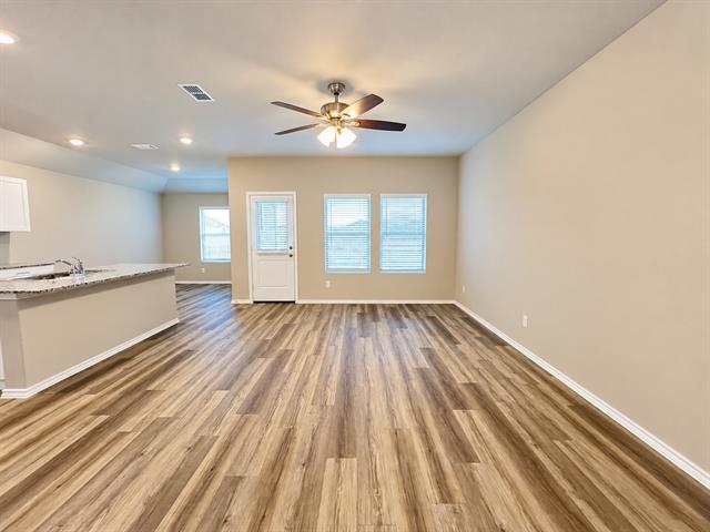 Building Photo - 2721 Flowers Dr