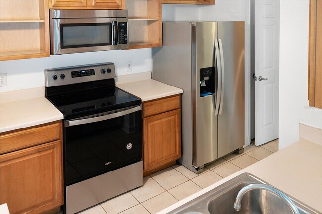 Building Photo - 18430 Bridle Club Dr