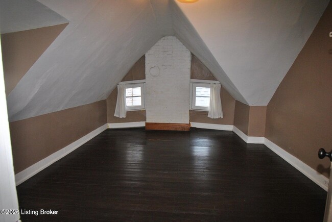 Building Photo - 1328 Highland Ave