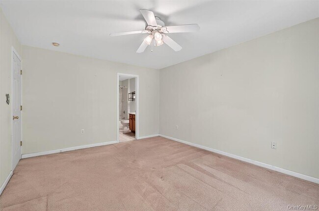Building Photo - 226 Eagleton Dr