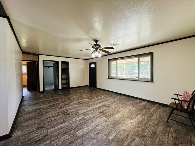 Building Photo - 22450 Oakley Rd