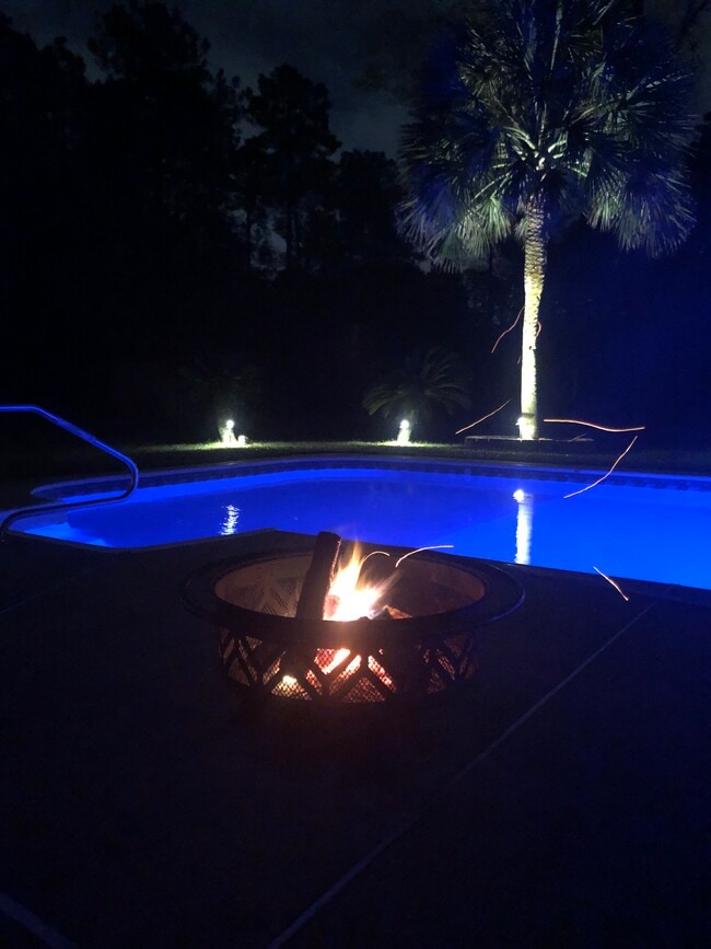 Building Photo - 1911 Tillman Ln