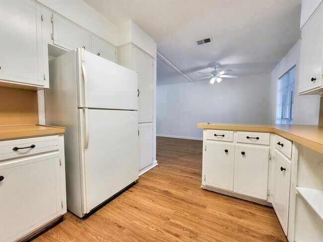 Building Photo - Beautiful 3 BR / 2 BA Home in Round Rock!