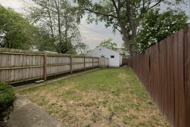 Building Photo - Hamlet St 789-791 MLR